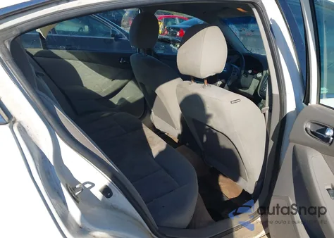 2011 Nissan Altima 2.5 z USA, uszkodzony, nr VIN 1N4AL2AP0BN506359